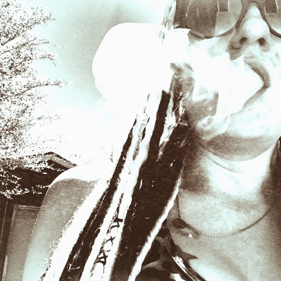 Meet your Posher, Chealsey - Picture 3 of 5